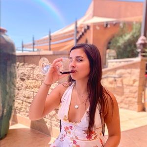 Meet your Posher, Vanessa